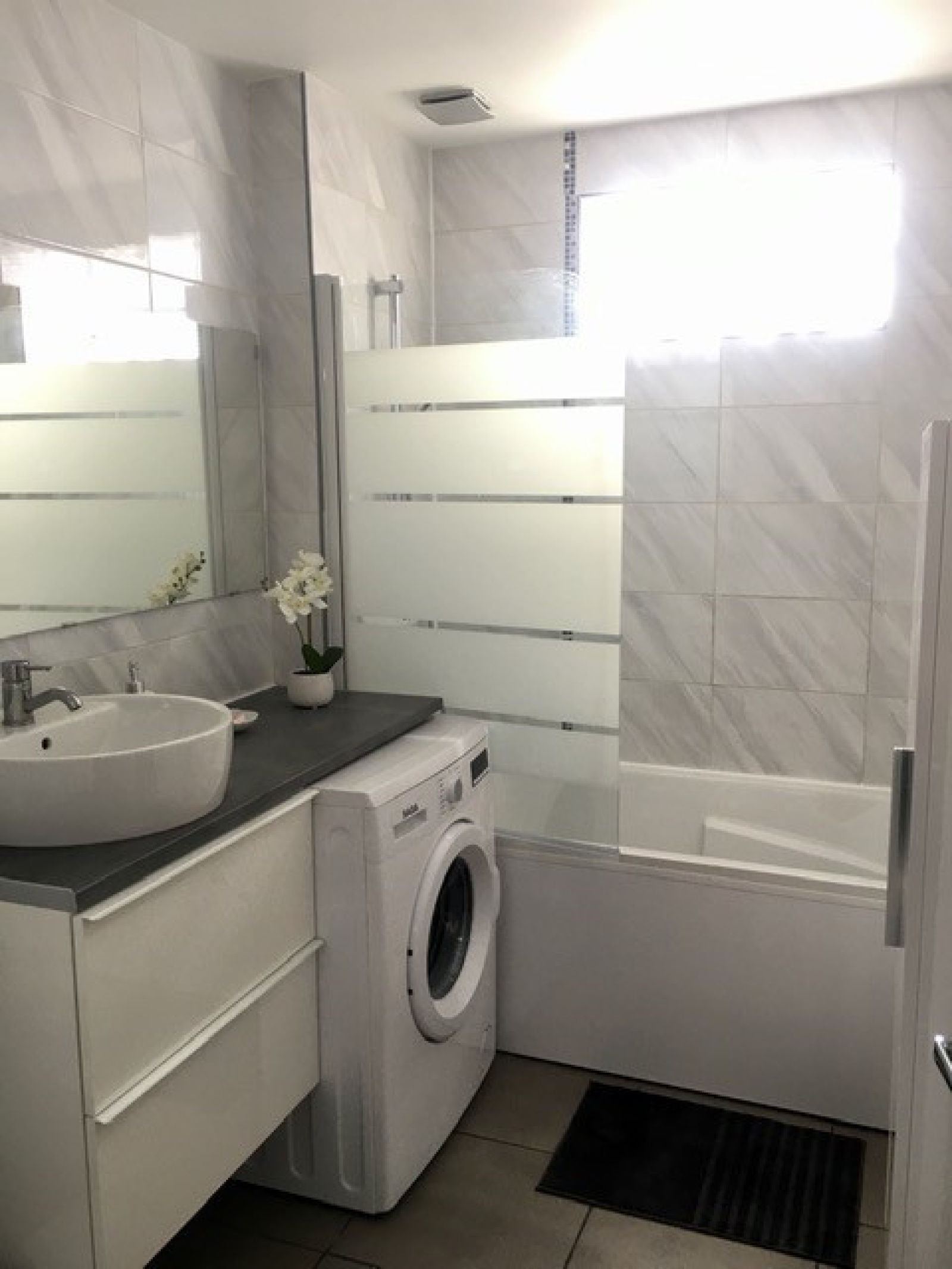 Image_, Studio, Montgeron, ref :ROYEF1