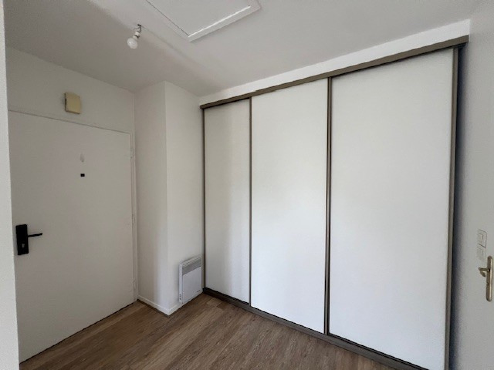 Image_, Studio, Yerres, ref :LALOF1