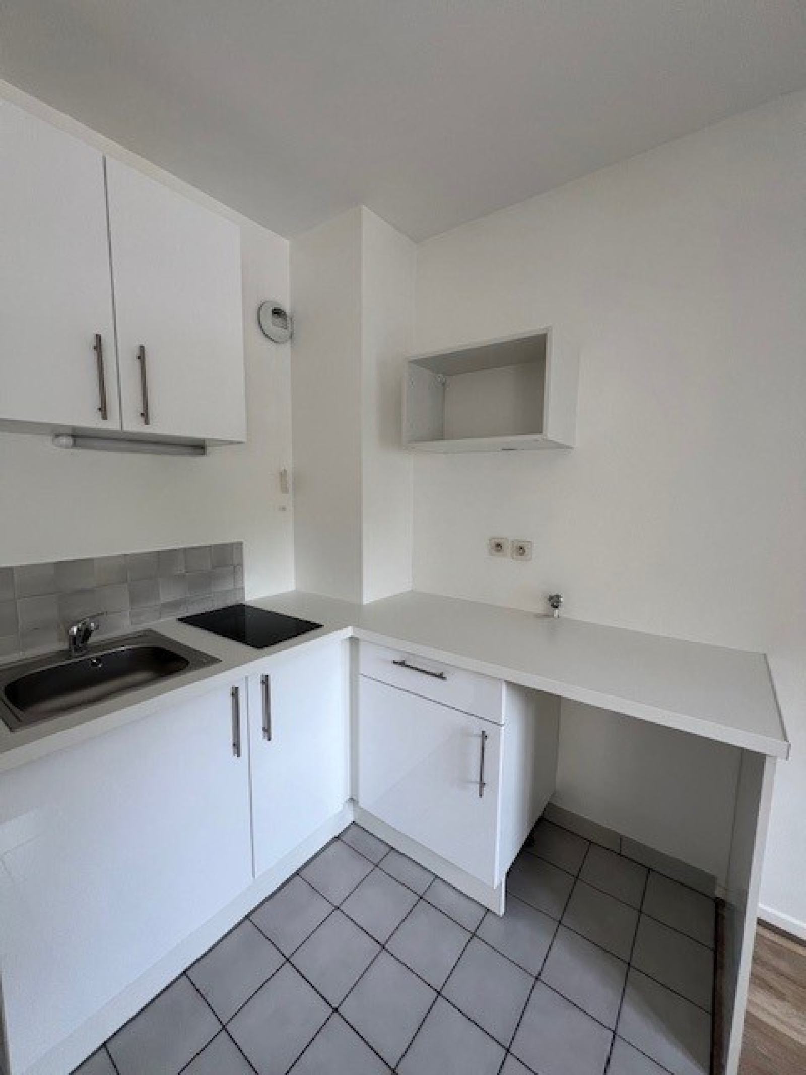 Image_, Studio, Yerres, ref :LALOF1