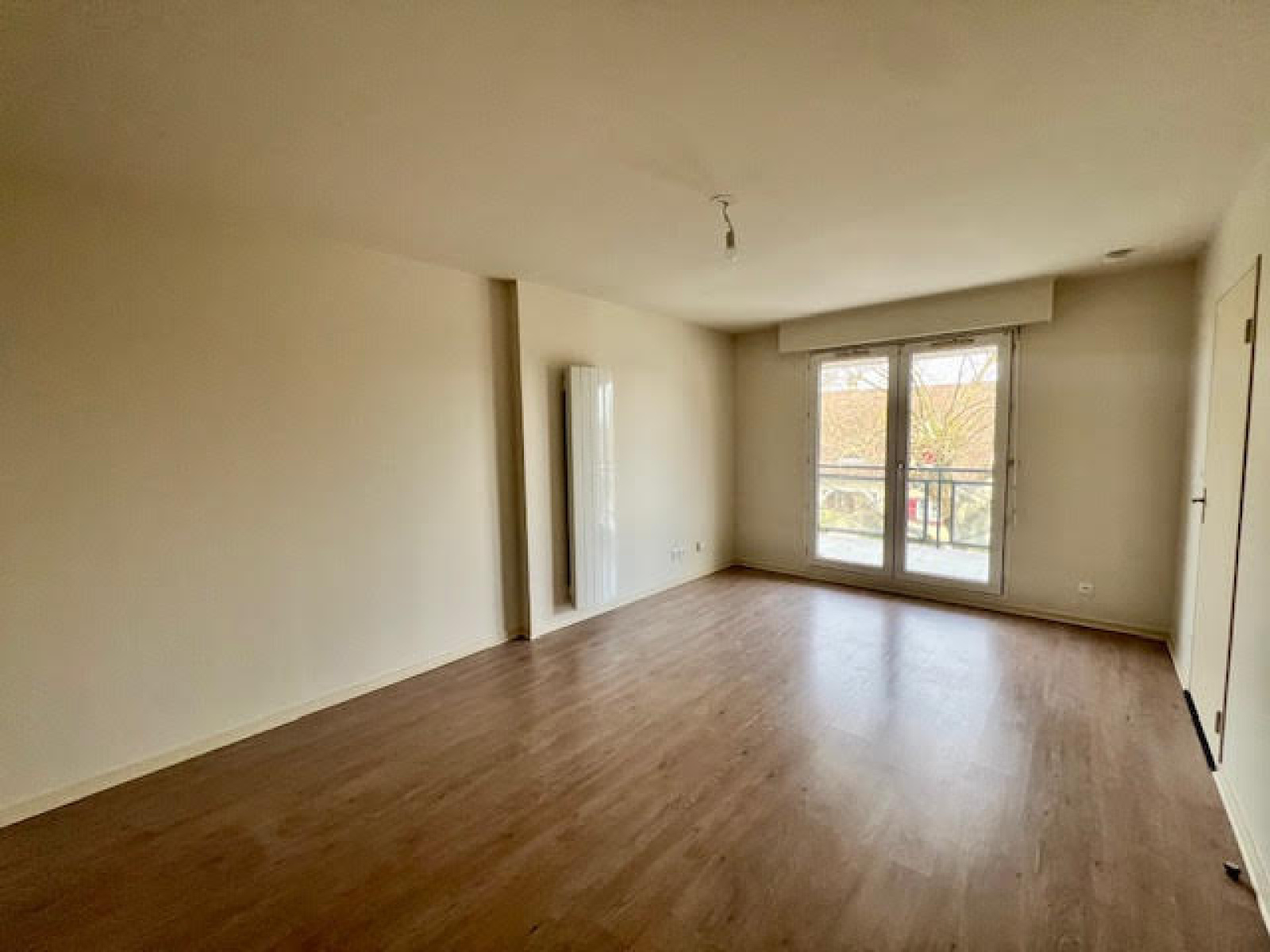 Image_, Studio, Montgeron, ref :DUMF1